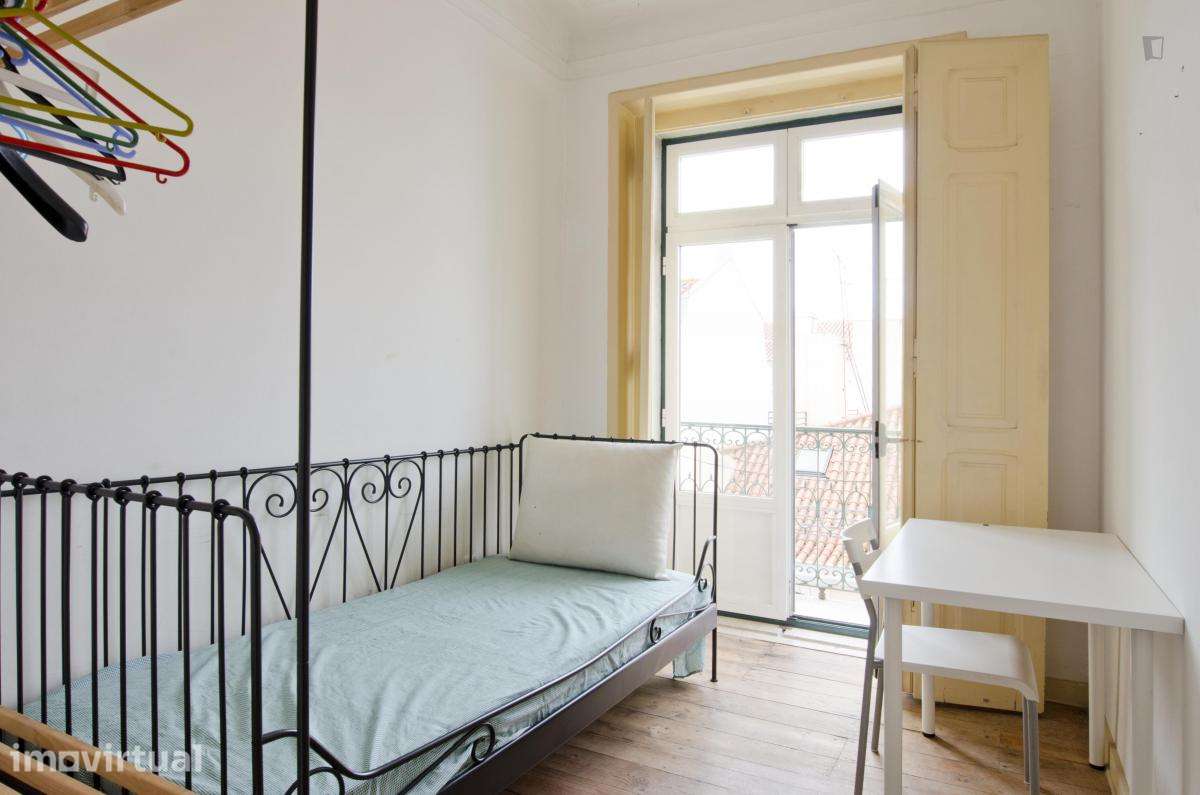 Quarto - localizado em Mouraria Lisbon - Вид 2