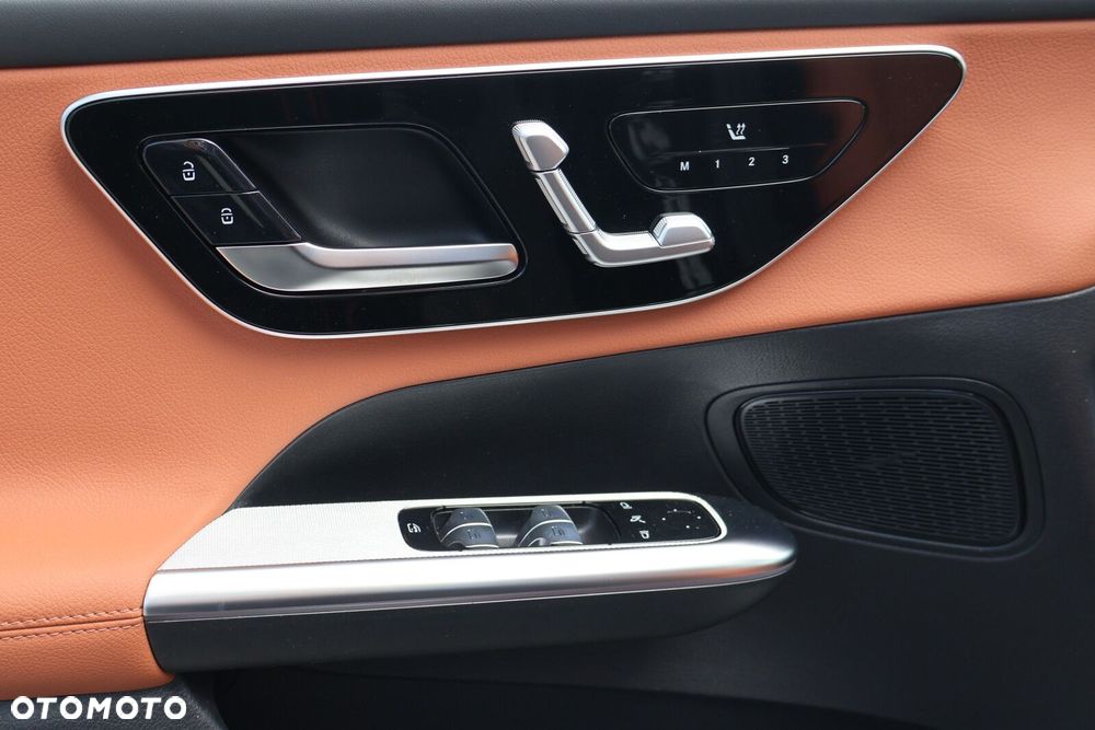 Mercedes-Benz GLC - 18