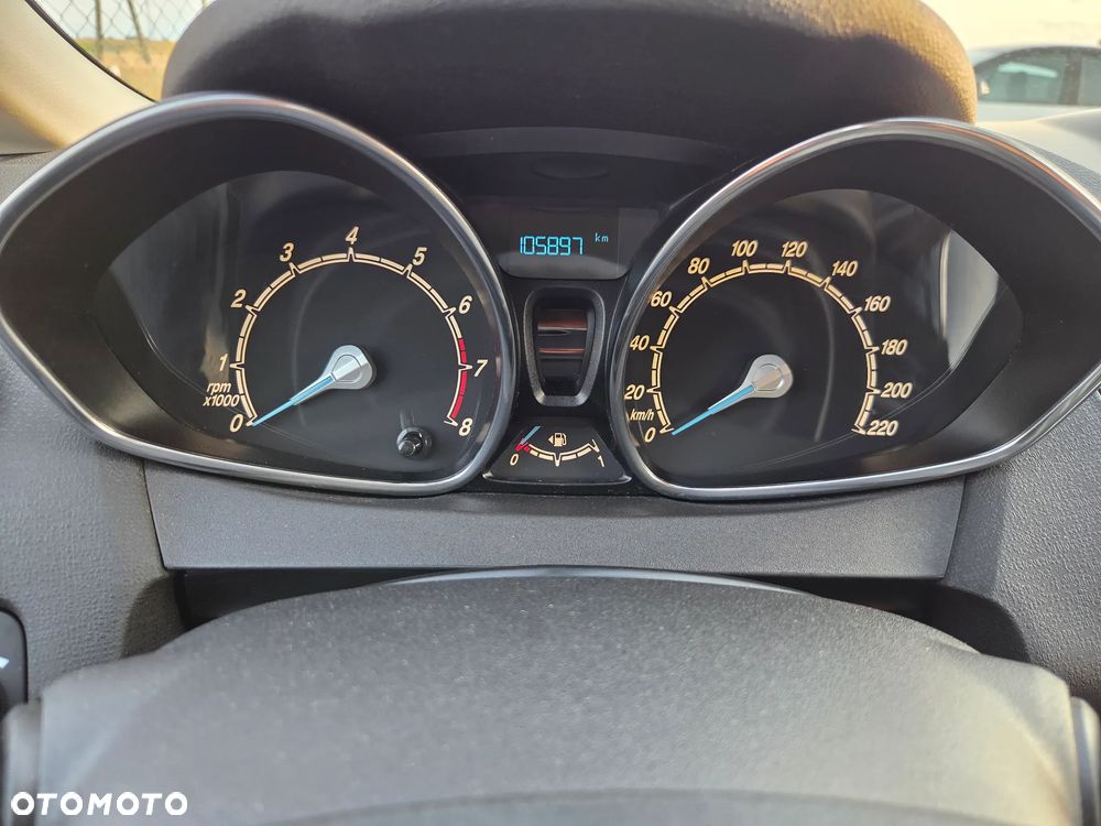 Ford Fiesta 1.0 EcoBoost Titanium - 9