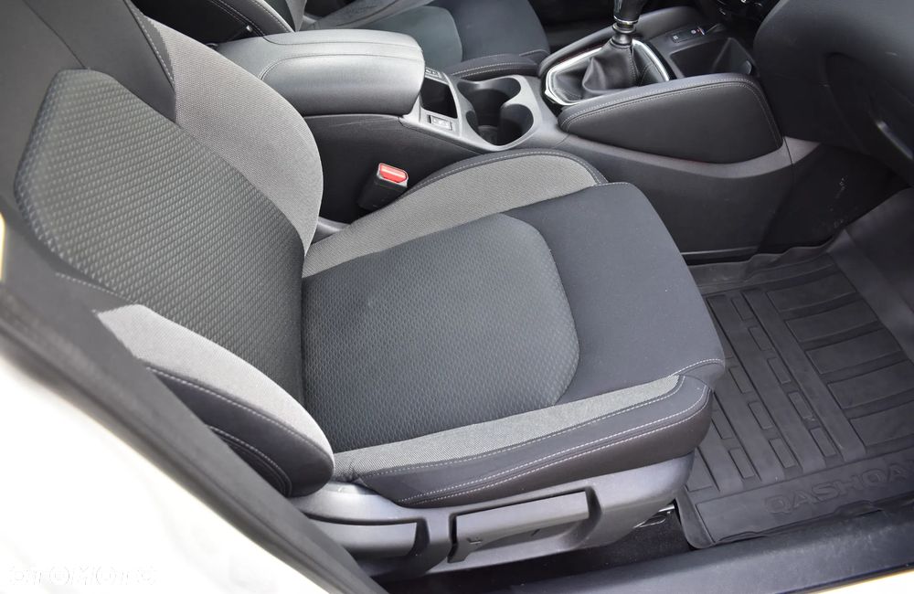 Nissan Qashqai 1.3 DIG-T N-Style - 28