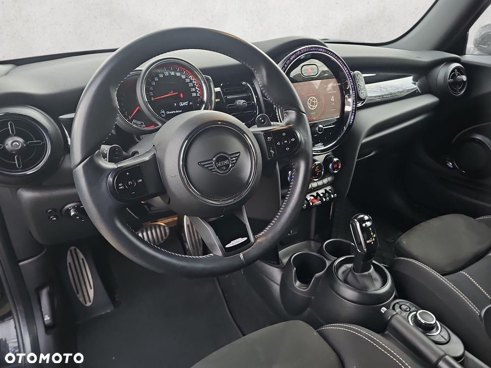 MINI John Cooper Works - 11