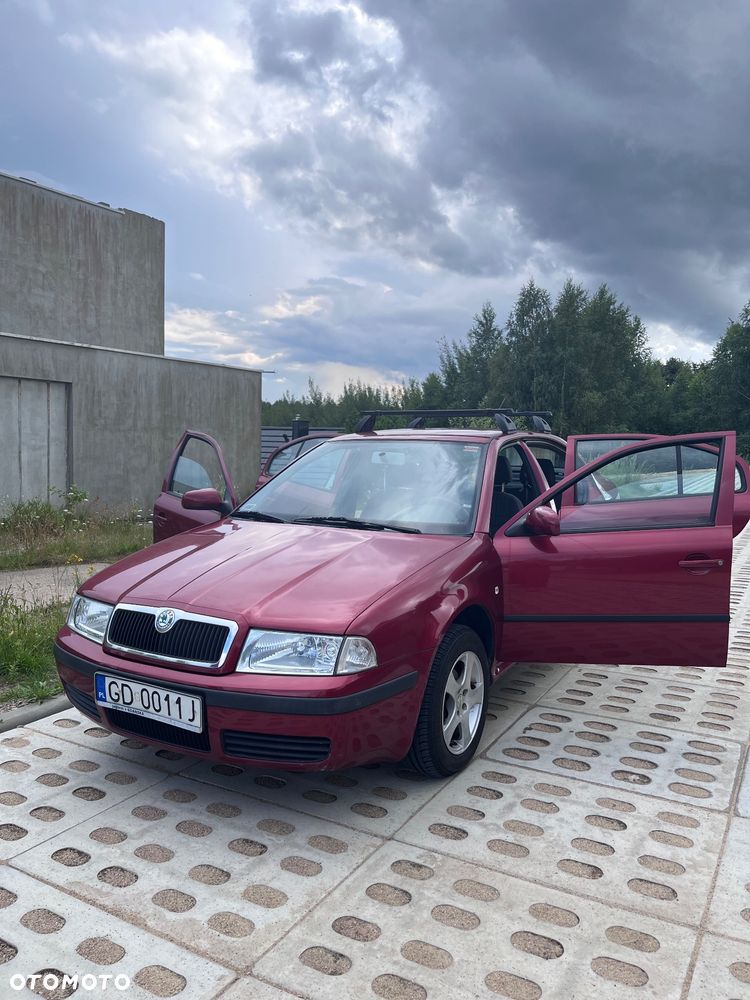 Skoda Octavia 1.6 Tour - 13
