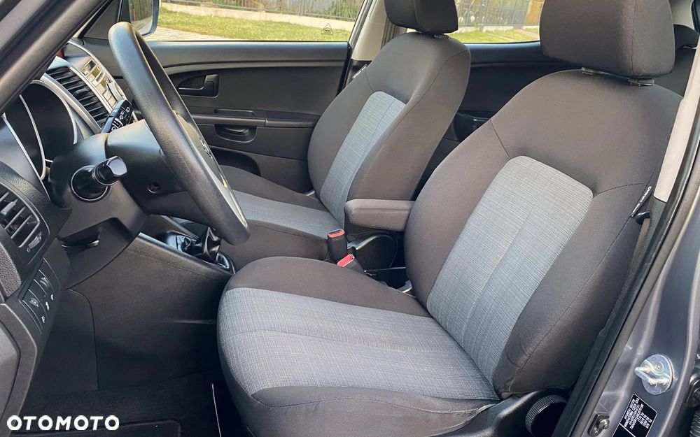 Kia Venga 1.6 L - 22