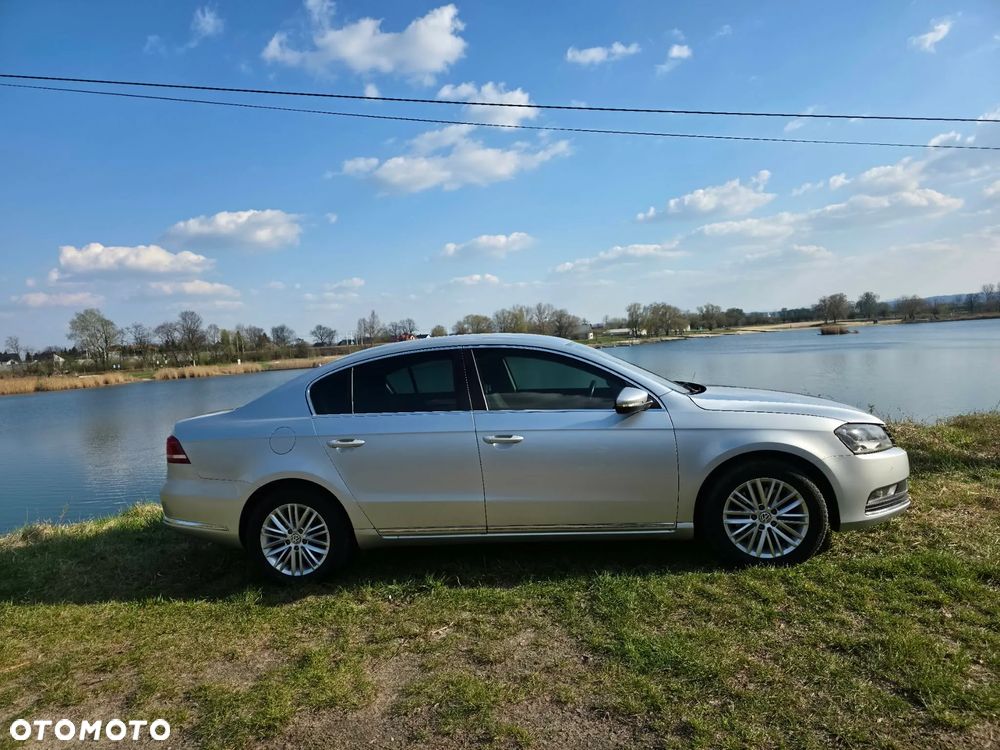 Volkswagen Passat - 5