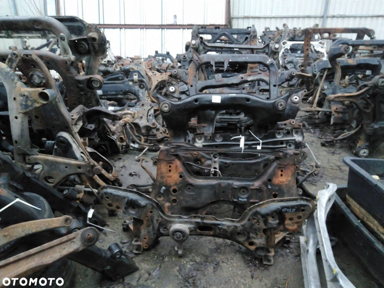 SANKI WÓZEK KOŁYSKA SILNIKA FIAT PUNTO II - 5