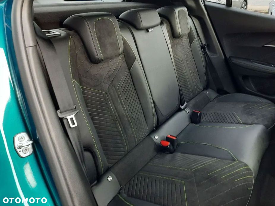 Peugeot 2008 - 13