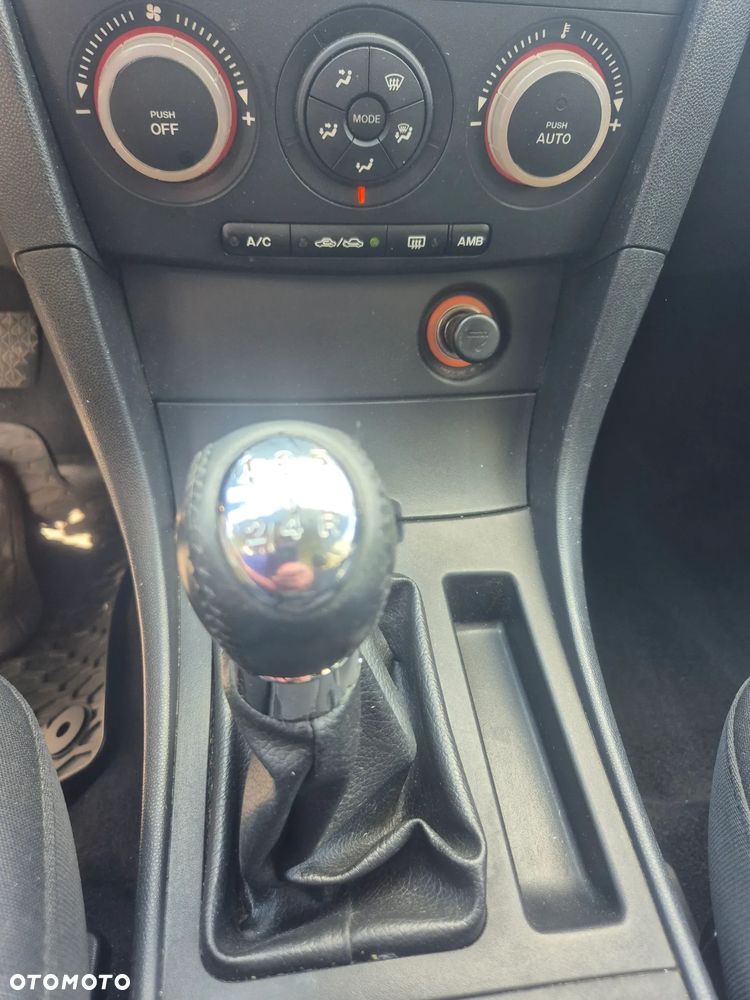 Mazda 3 - 10