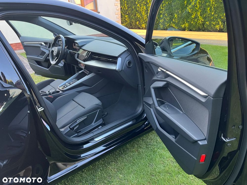 Audi A3 Limousine 35 TFSI Sport S tronic - 6