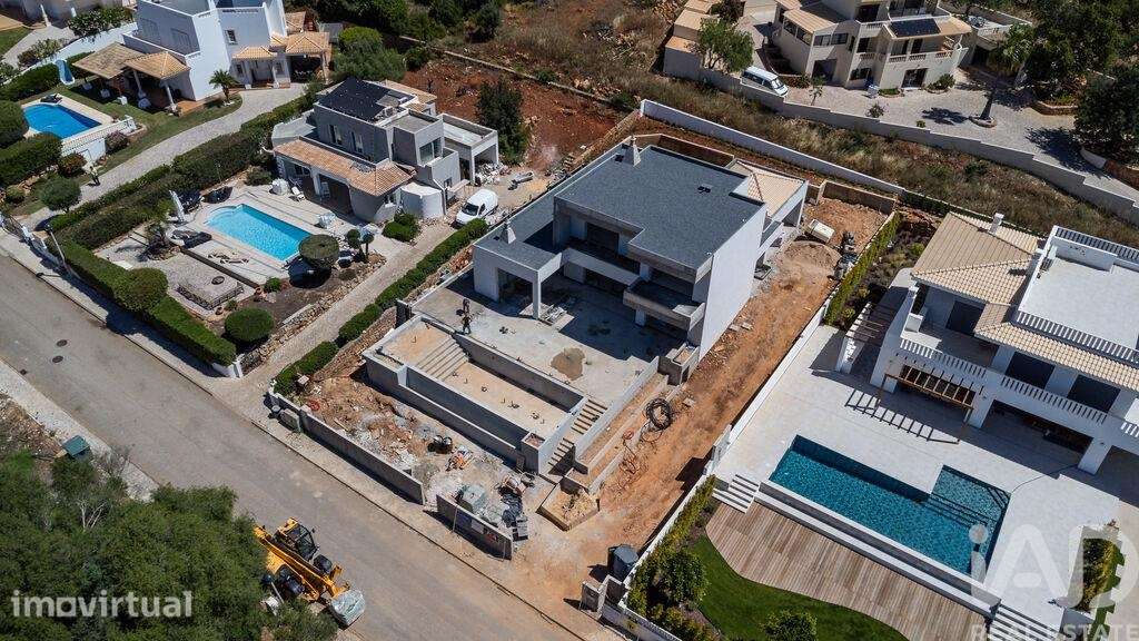 Casa / Villa T3 em Albufeira e Olhos de Água de 300,00 m2 - Grande imagem: 4/27