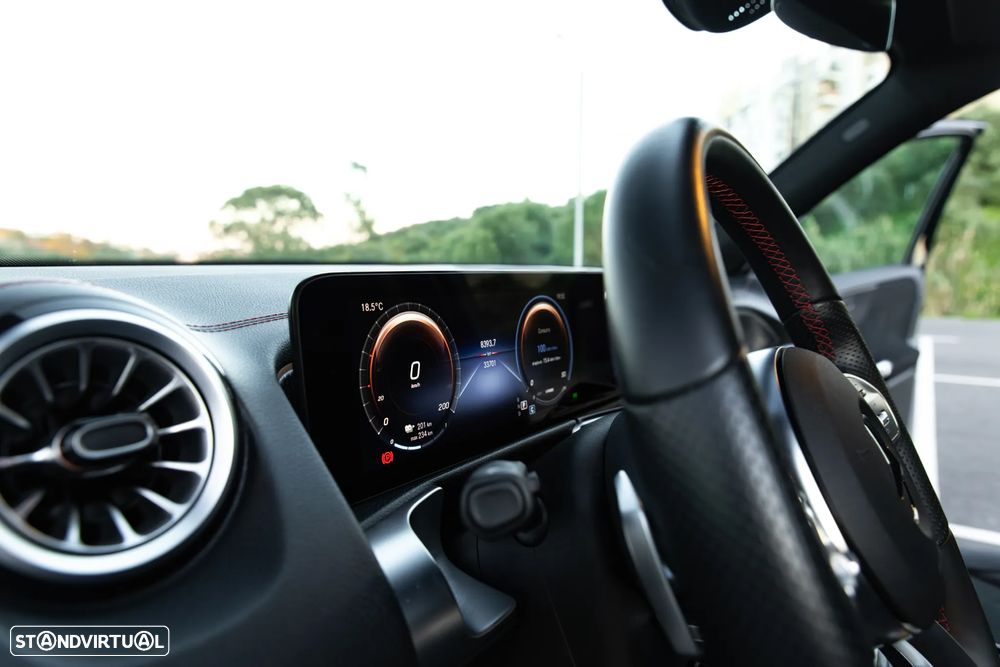 Mercedes-Benz EQB 250 AMG Line - 37