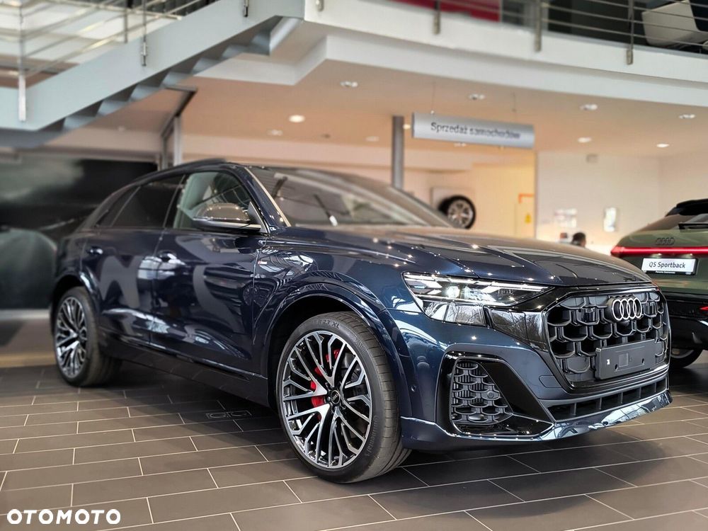 Audi Q8 - 4