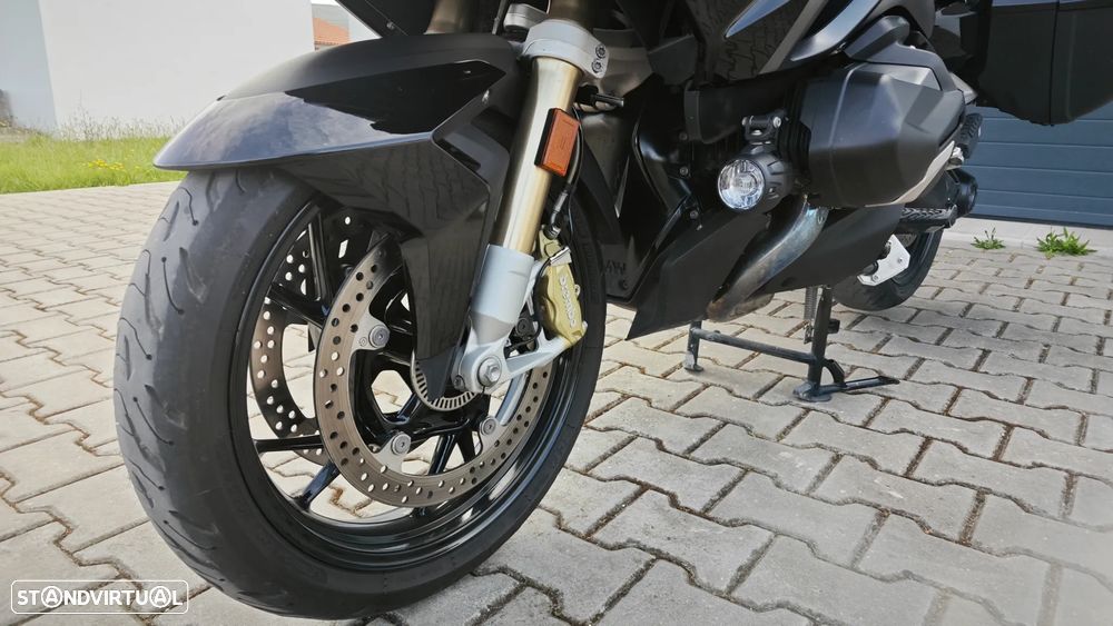 BMW R 1250 RT Triple Black - 12