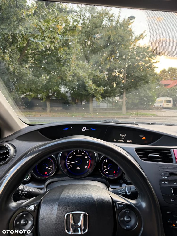 Honda Civic 1.8 i-VTEC Sport - 15