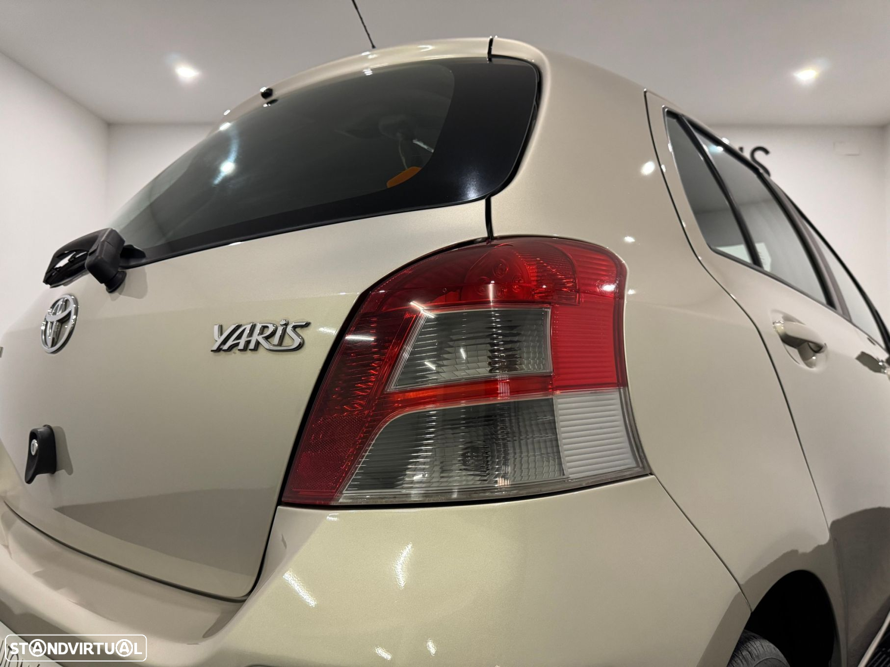 Toyota Yaris 1.33 VVT-i Comfort+AC - 21