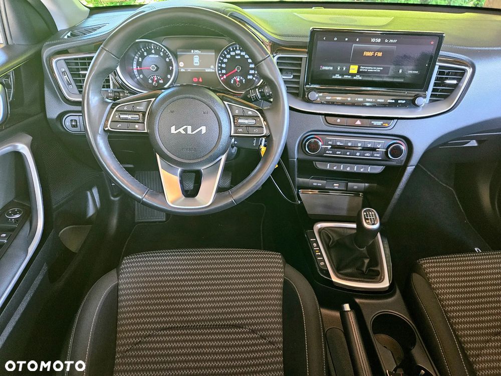 Kia Ceed - 7