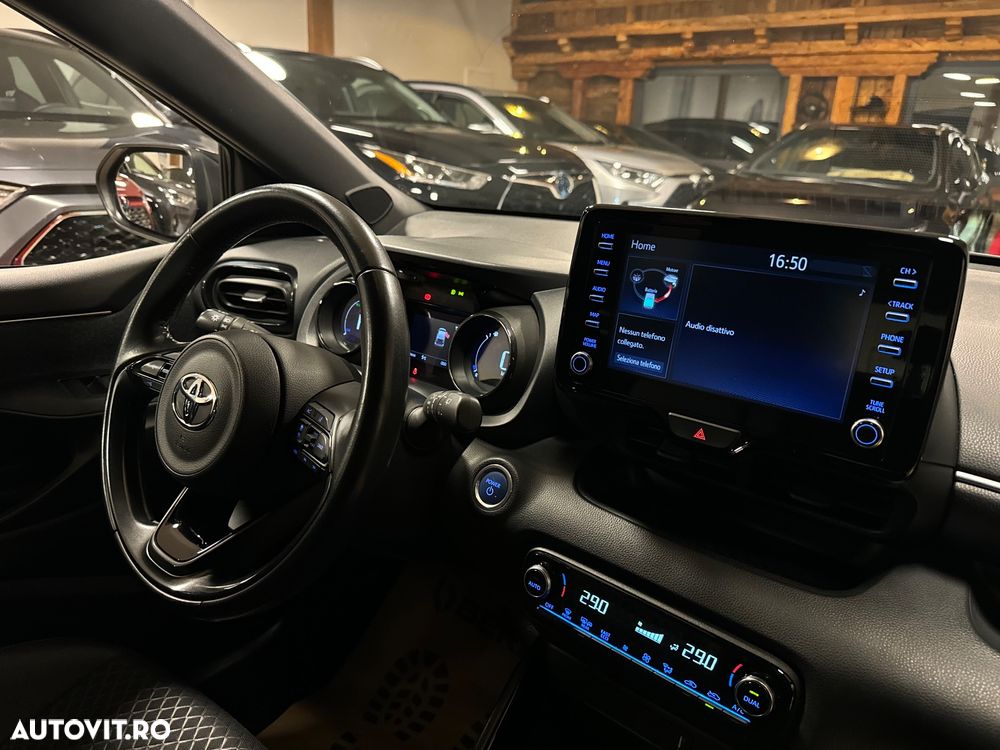 Toyota Yaris 130 1.5 VVT-i Premiere Edition - 21