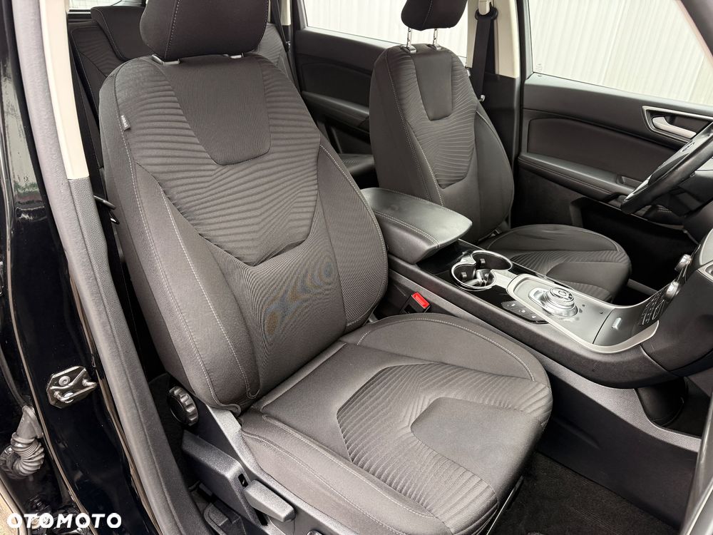 Ford S-Max 2.0 EcoBlue Titanium - 15