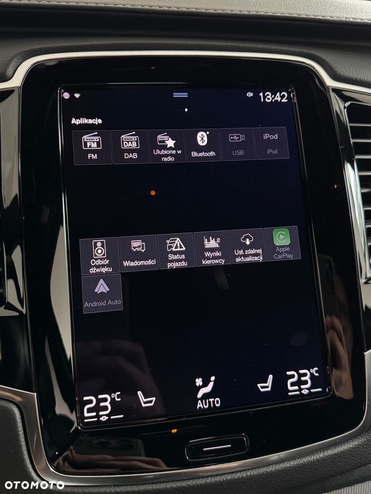 Volvo XC 90 T8 AWD Plug-In Hybrid R-Design 7os - 28