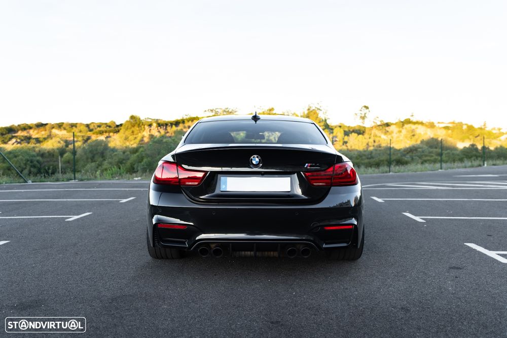 BMW M4 DKG Competition - 11