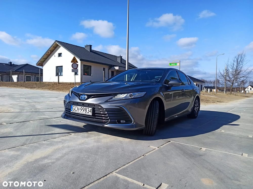 Toyota Camry 2.5 Hybrid Executive CVT - 1