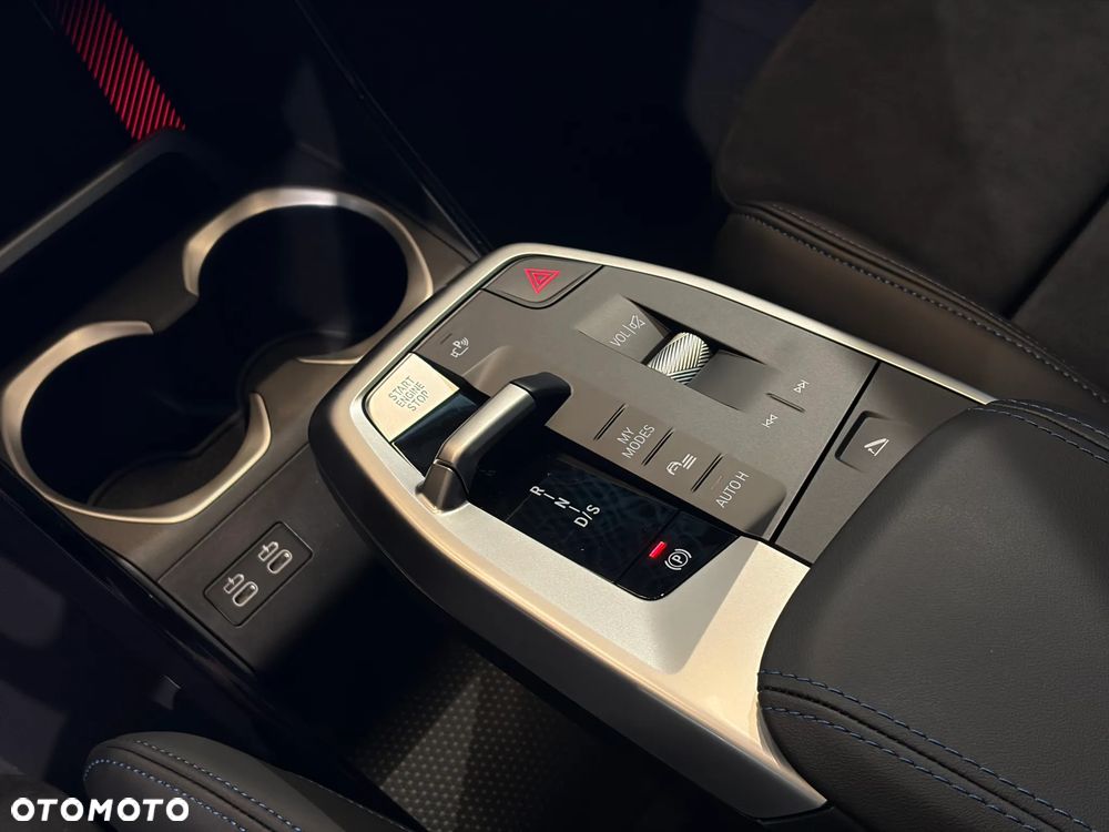 BMW X1 sDrive20i mHEV - 27