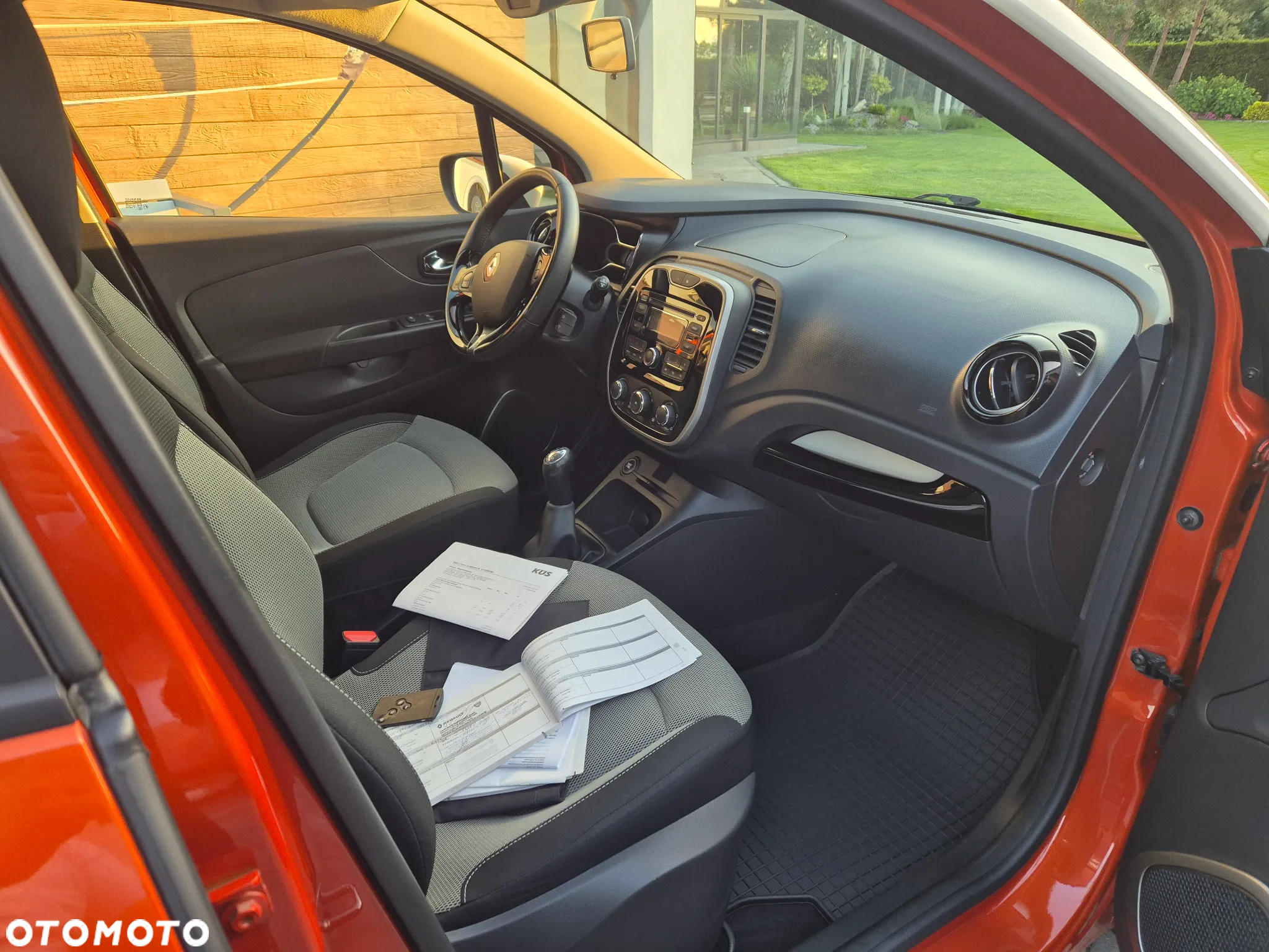 Renault Captur (ENERGY) TCe 90 LIFE - 10
