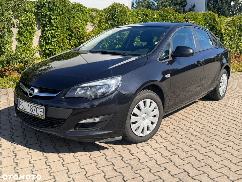 Opel Astra - 2