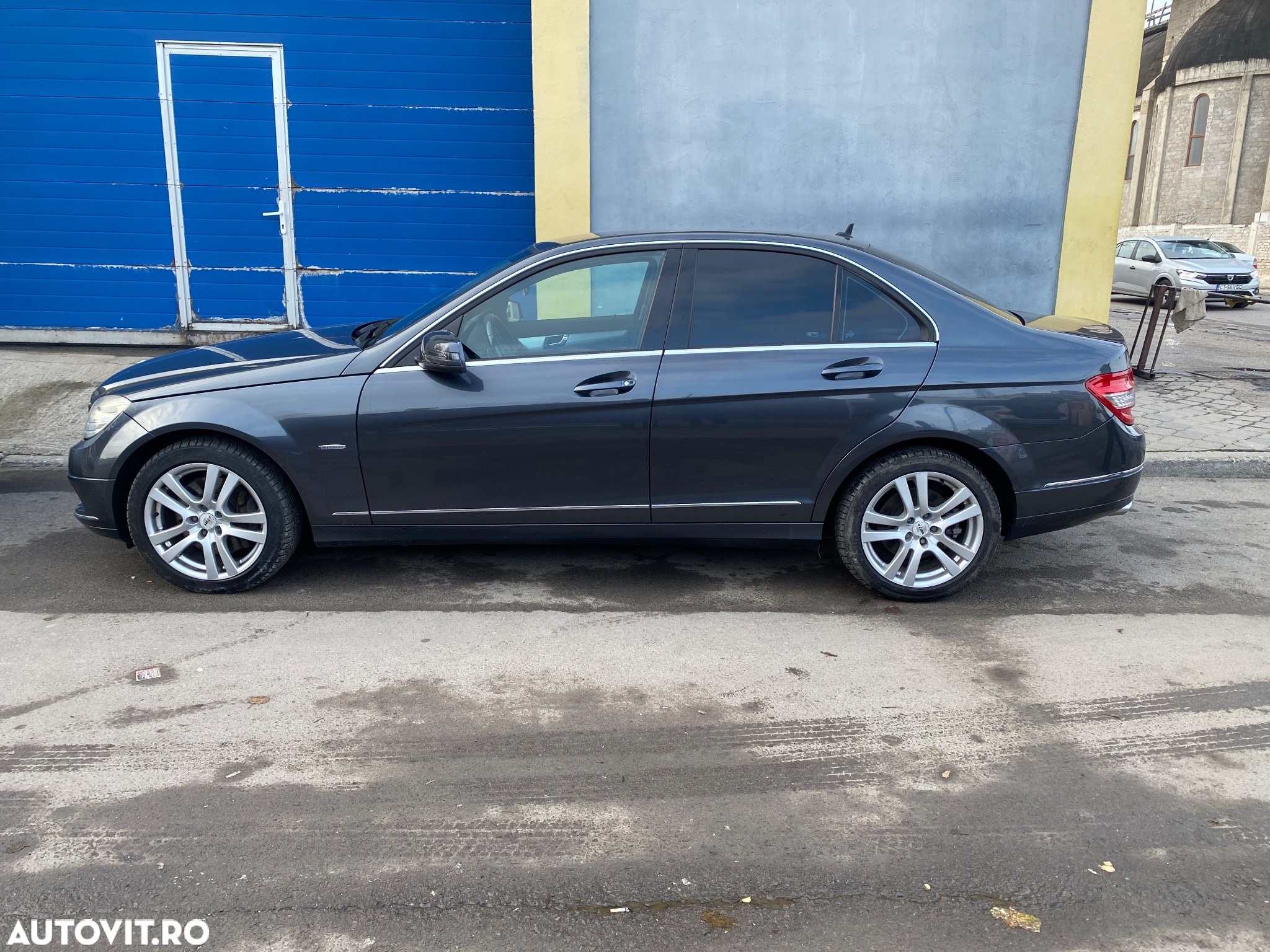 Mercedes-Benz C 300 T CDI 4Matic 7G-TRONIC Avantgarde Edition - 3