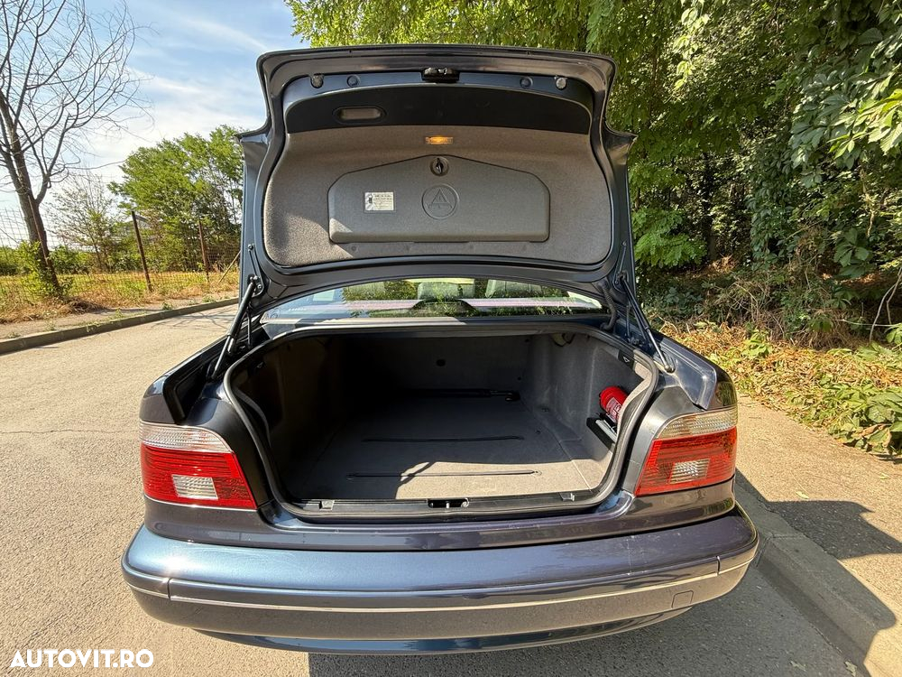 BMW Seria 5 520d Touring - 7
