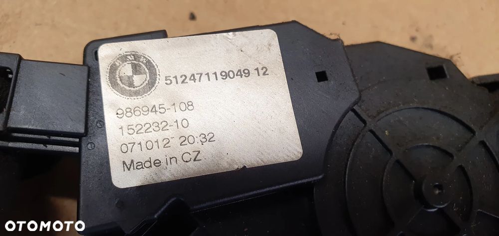Zamek klapy bagażnika BMW 3 E90 7119049 - 6