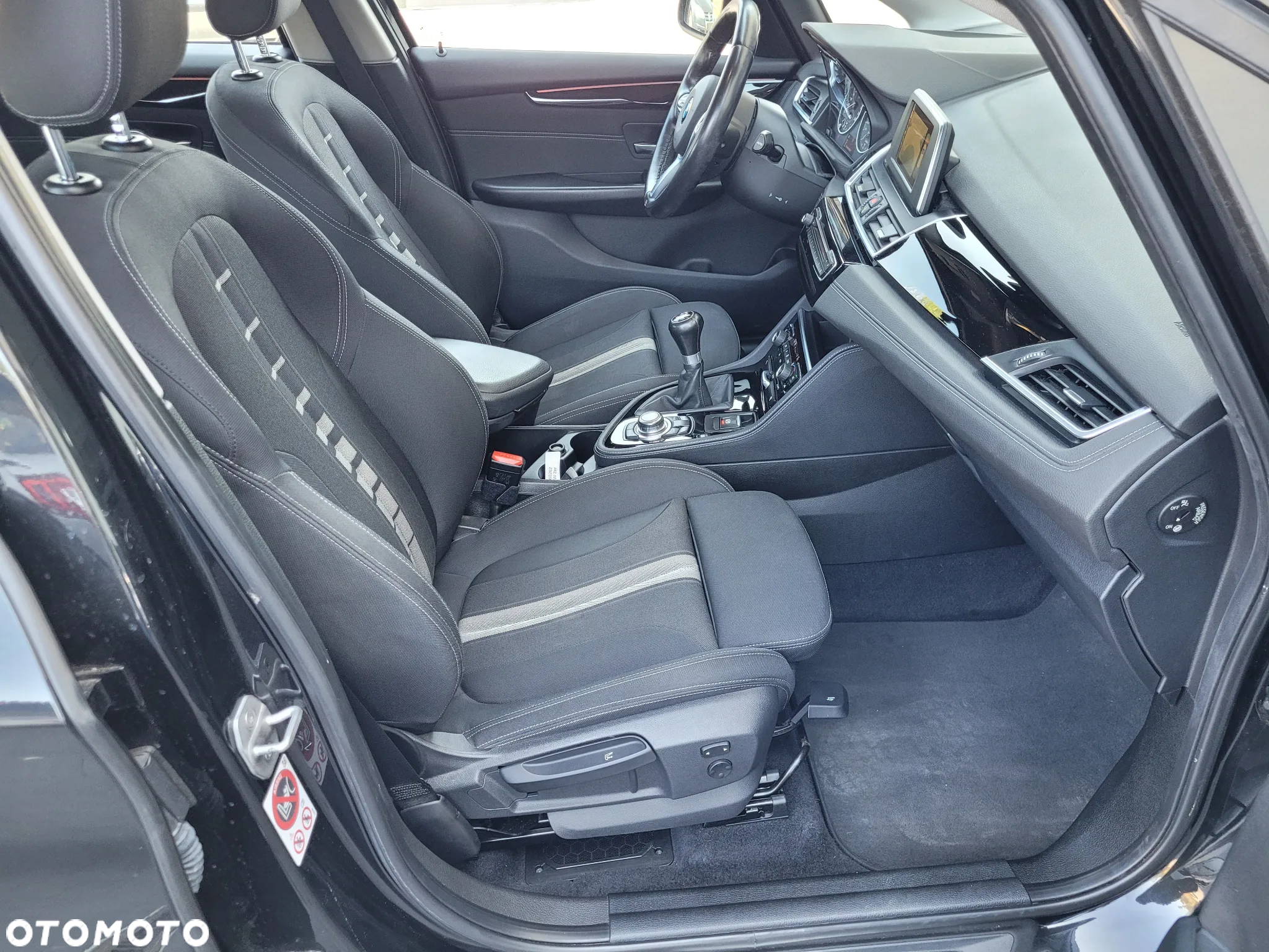 BMW Seria 2 218i Active Tourer M Sport - 22