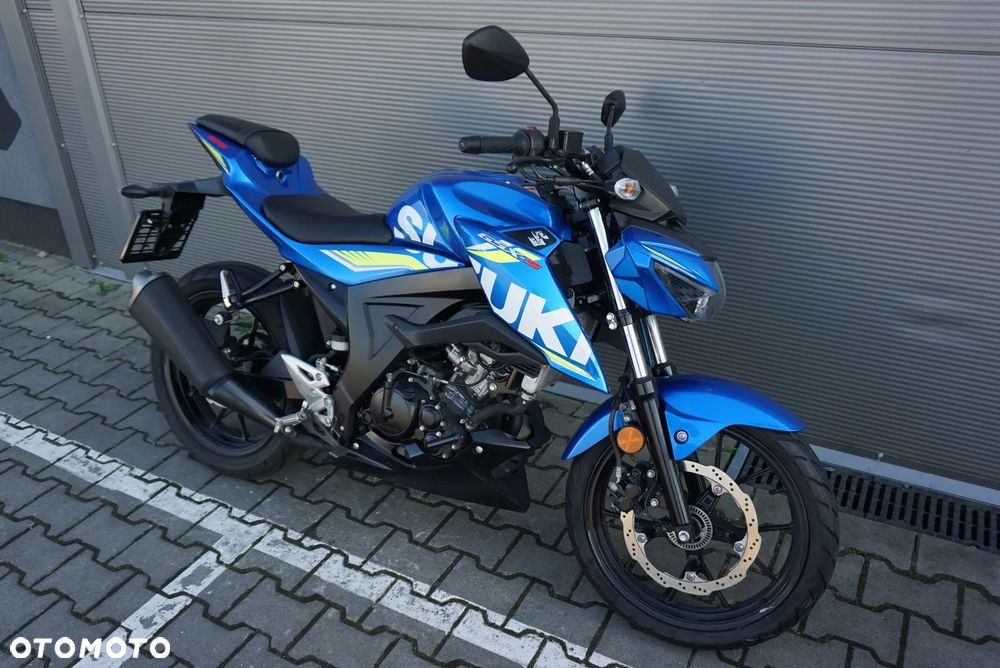 Suzuki GSX - 13