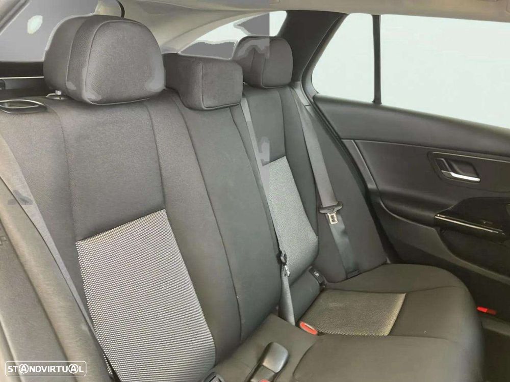 Mercedes-Benz C 200 d Avantgarde - 15