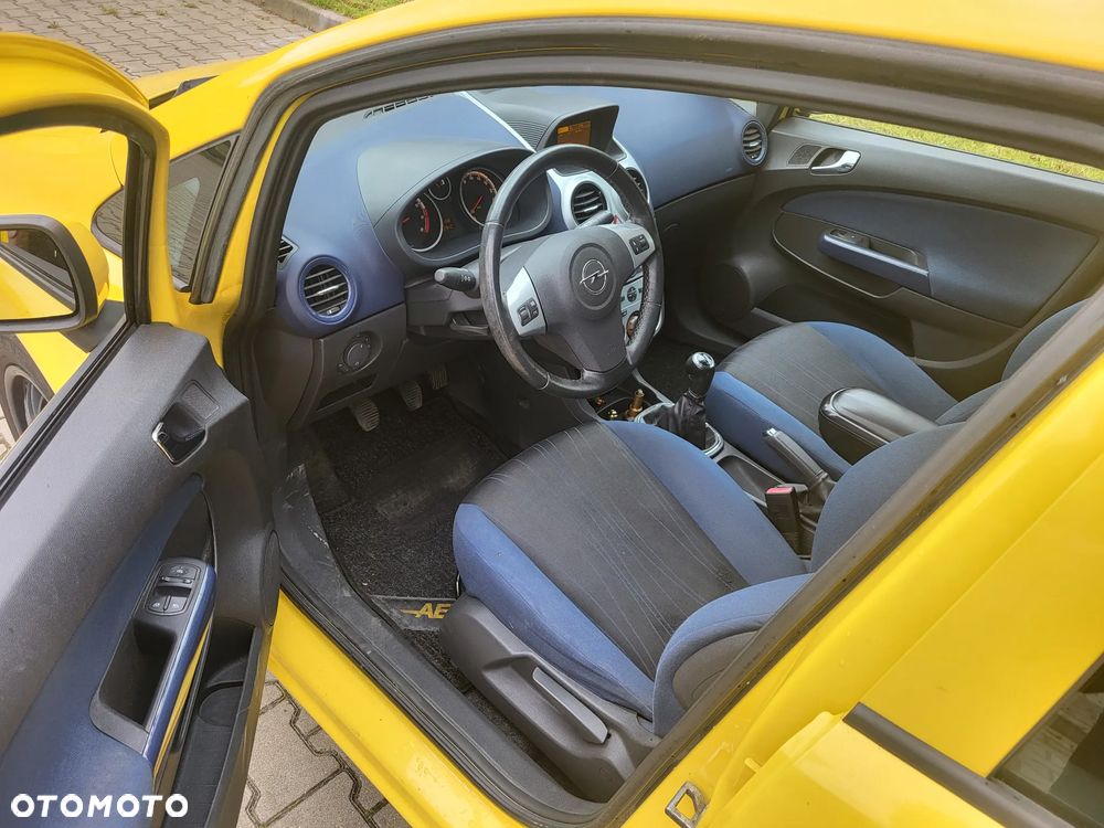 Opel Corsa 1.4 Cosmo - 13