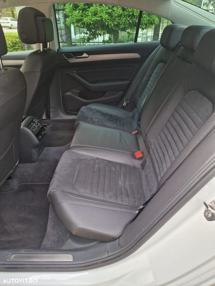 Volkswagen Passat 1.6 TDI R Executive - 13