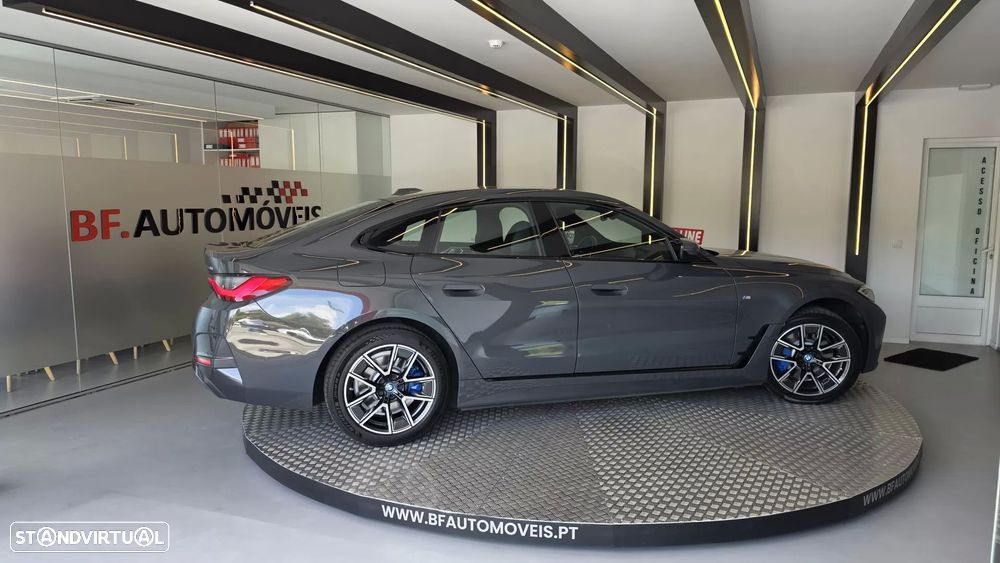 BMW i4 eDrive40 Pack Desportivo M - 8