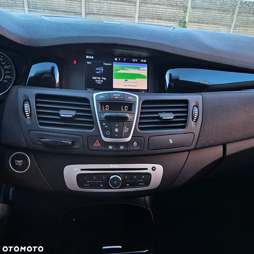 Renault Laguna dCi 150 FAP Bose - 33