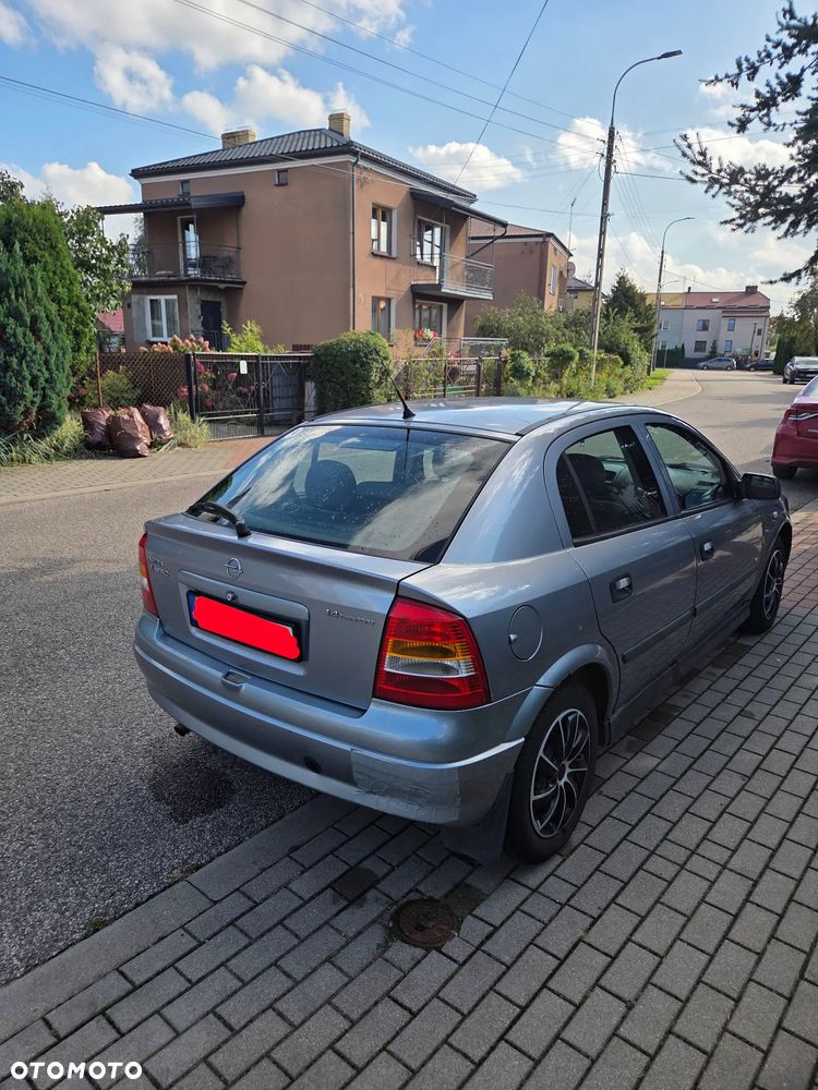 Opel Astra - 3