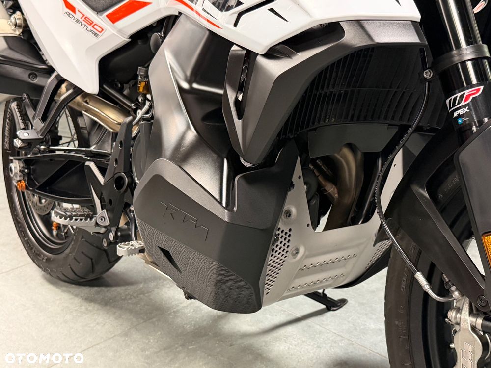 KTM Adventure - 16