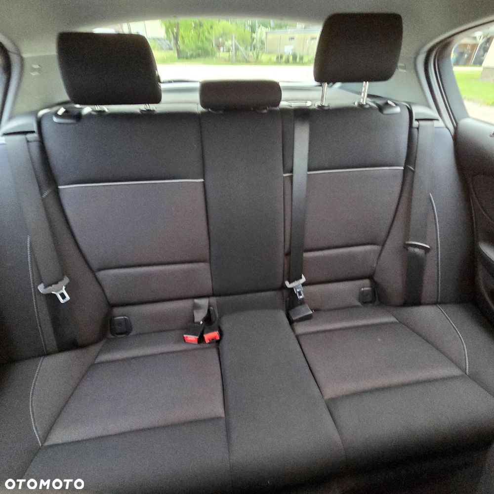 BMW Seria 1 - 31