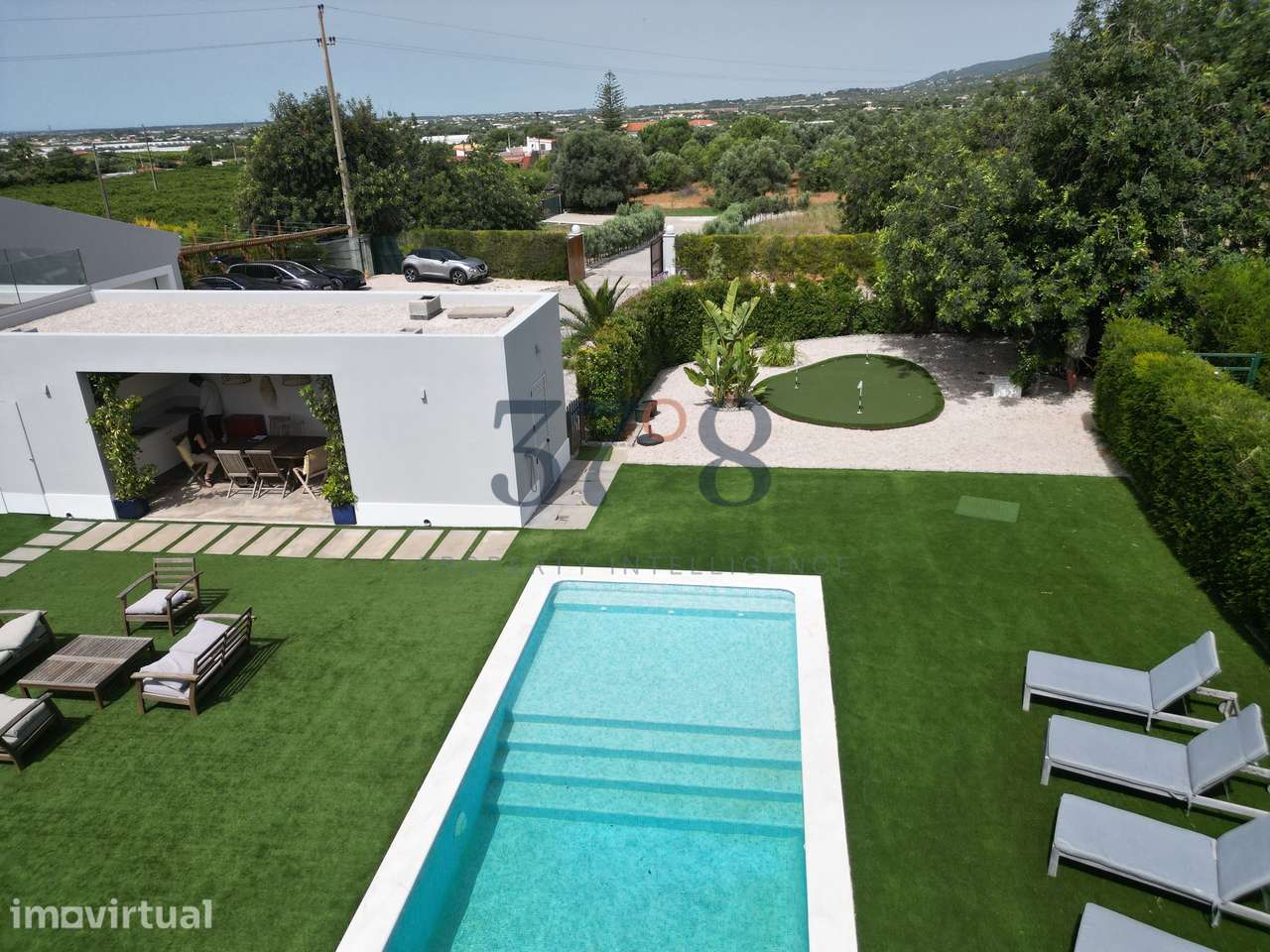 Uma vivenda de 4 quartos com piscina, num terreno de 2 hectares a 10 m - Grande imagem: 3/60