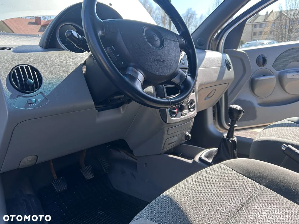 Chevrolet Kalos - 8