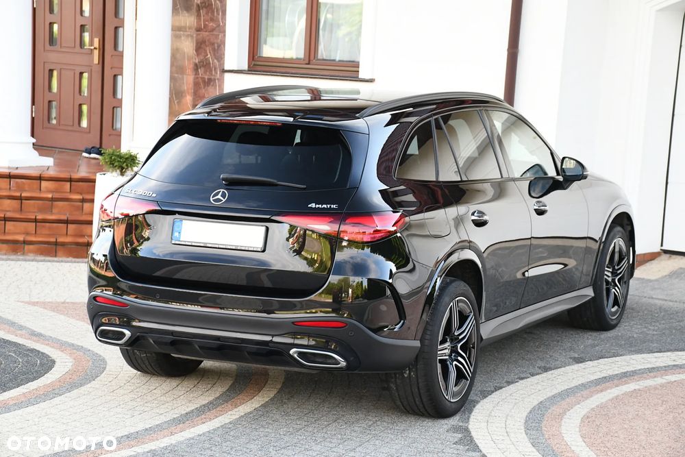 Mercedes-Benz GLC 300 e PHEV 4-Matic AMG Line - 15
