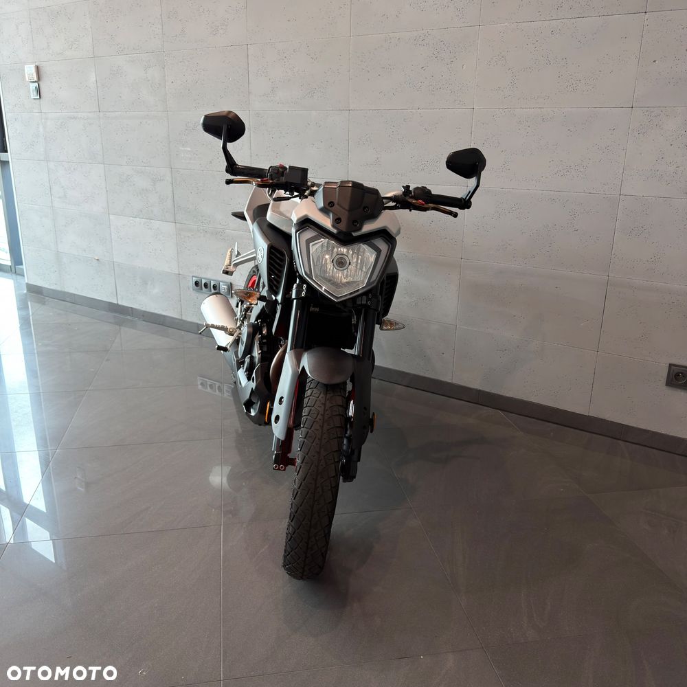 Yamaha MT - 4