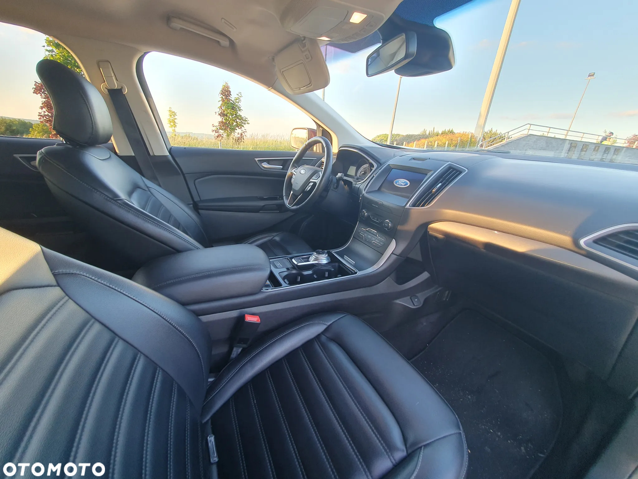 Ford Edge - 8