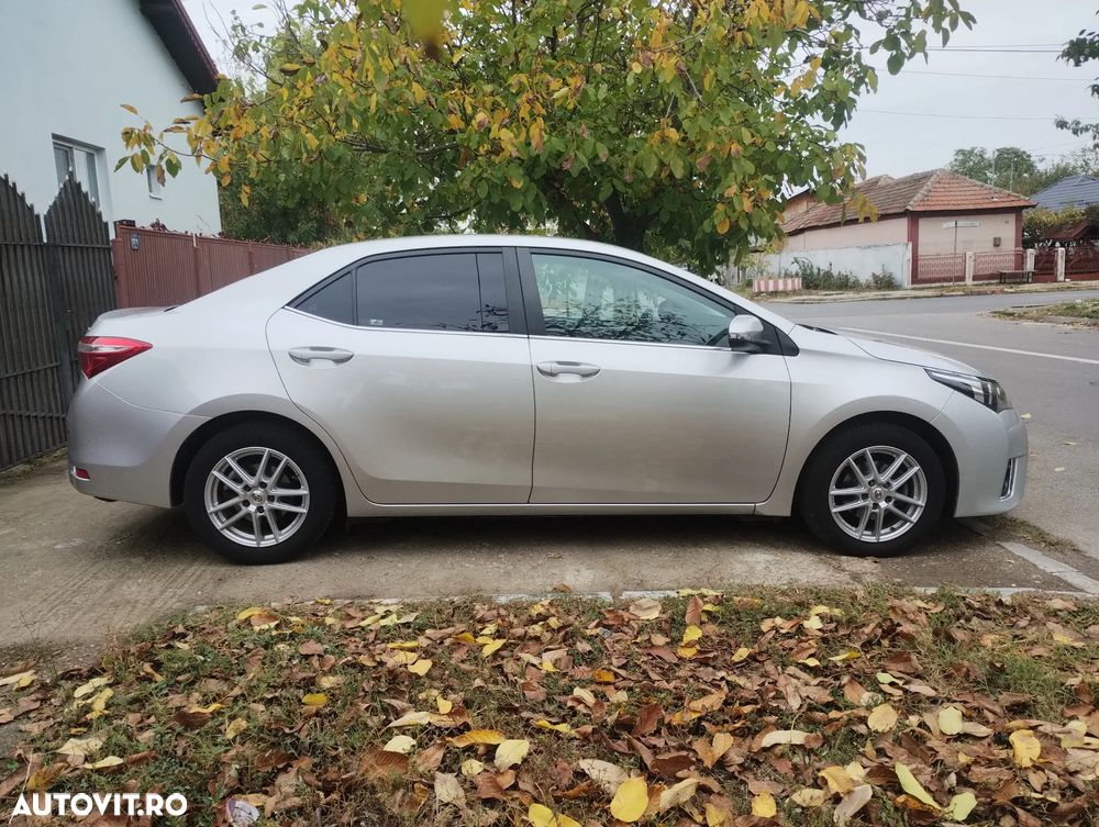 Toyota Corolla 1.6 Valvematic Luna - 2
