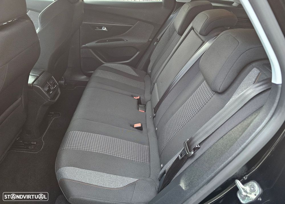 Peugeot 3008 1.5 BlueHDi Allure Pack EAT8 - 15