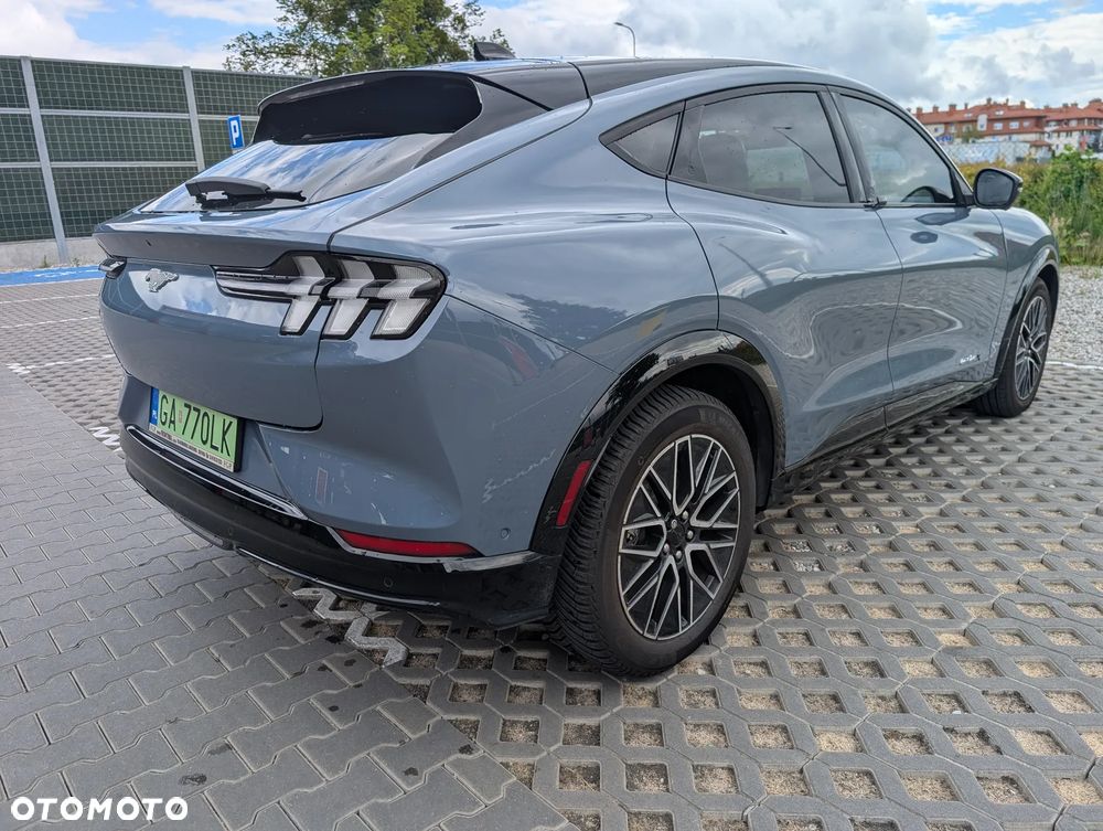 Ford Mustang Mach-E PREMIUM - 6
