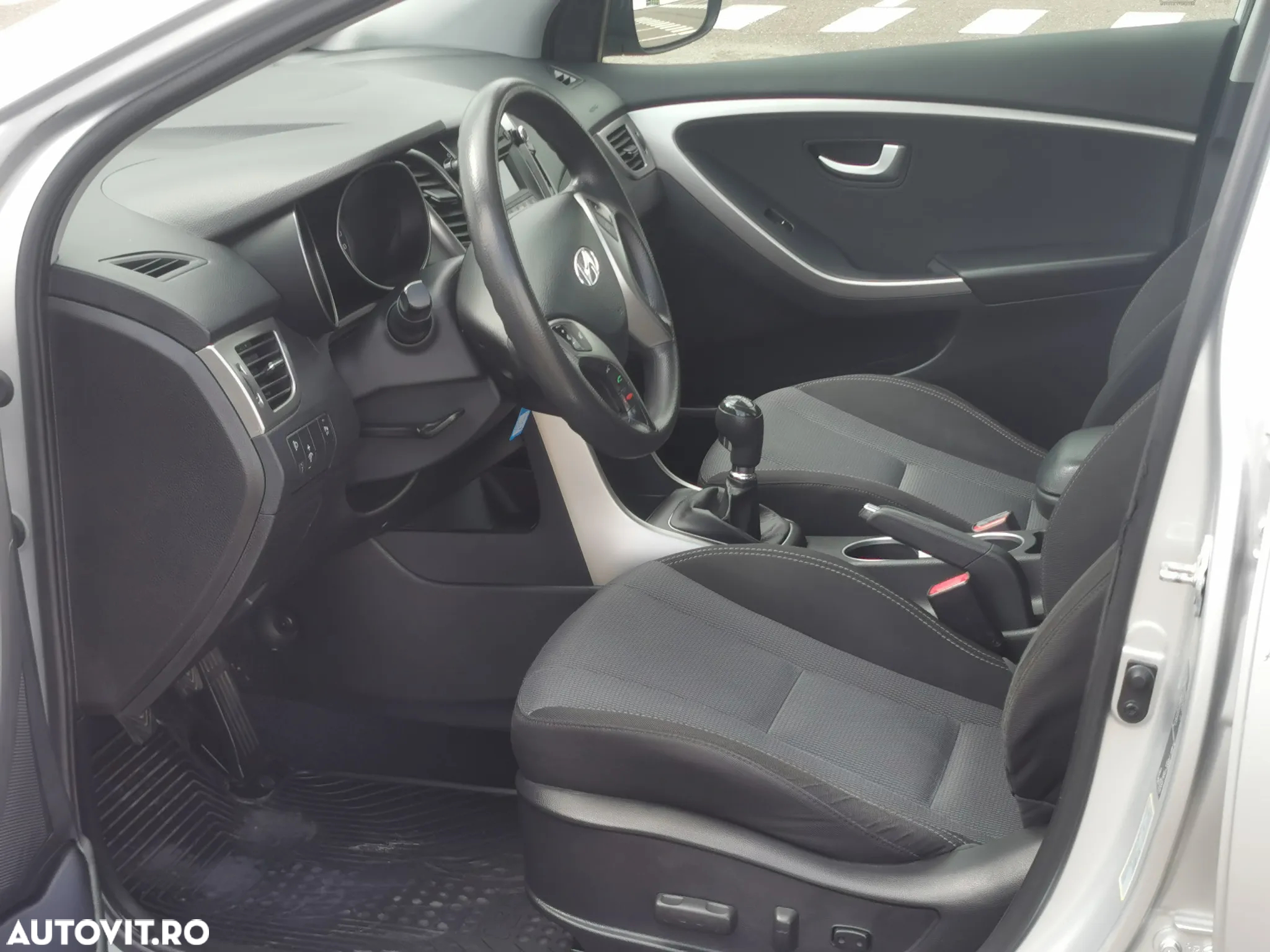 Hyundai i30 1.4 CRDi Comfort - 8