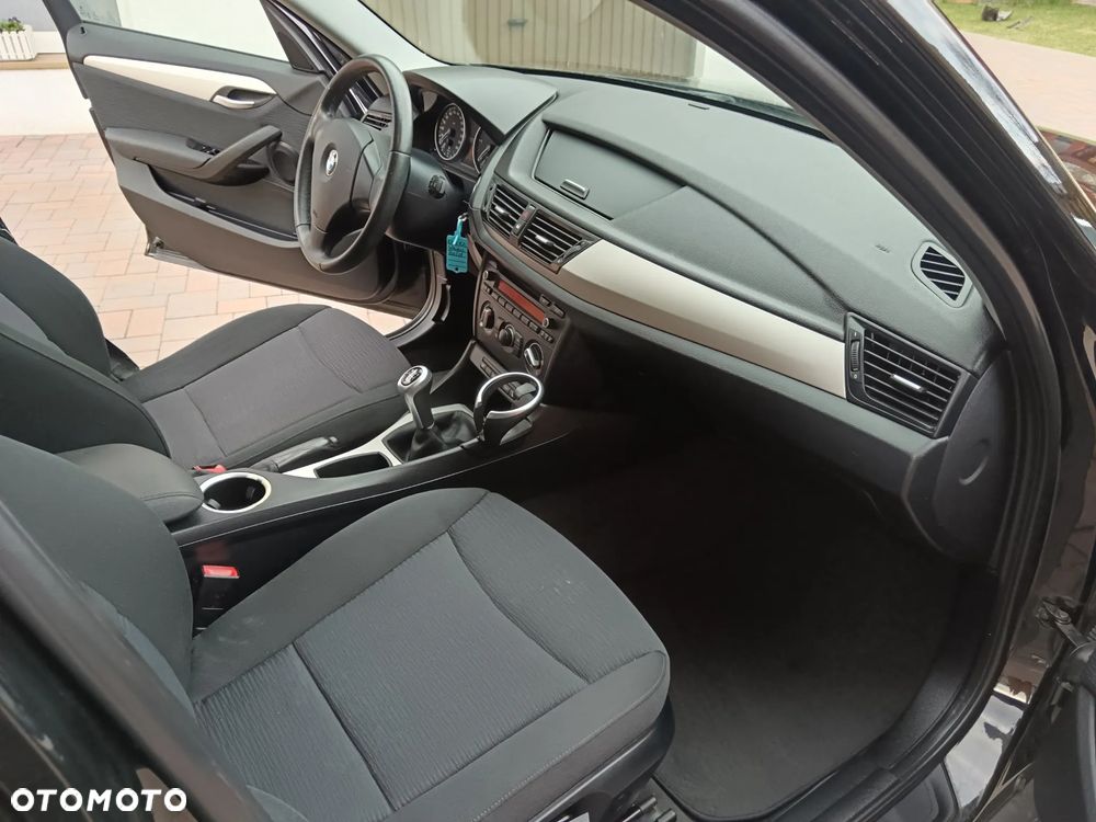 BMW X1 sDrive16d - 10